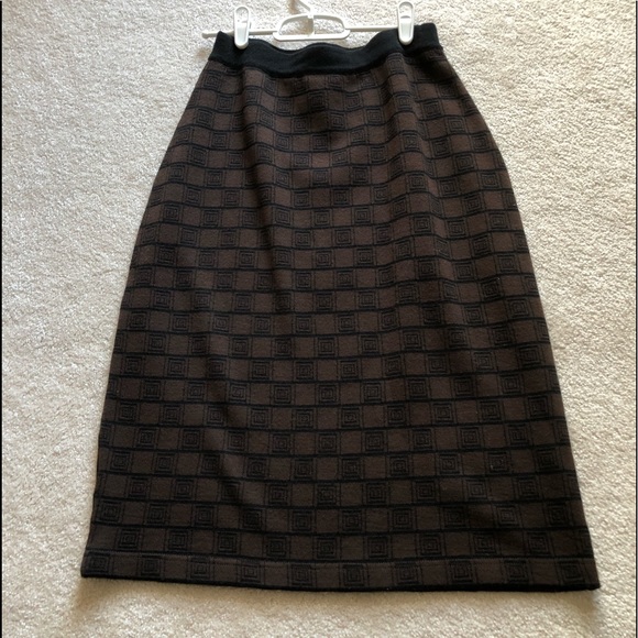 Skirt - Picture 1 of 7